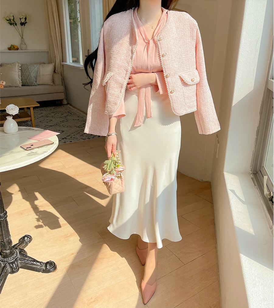 Women's Autumn Fragrant Pearl Edge Coarse Floral Coat French Light Luxury Style Short Long Sleeve Jackets