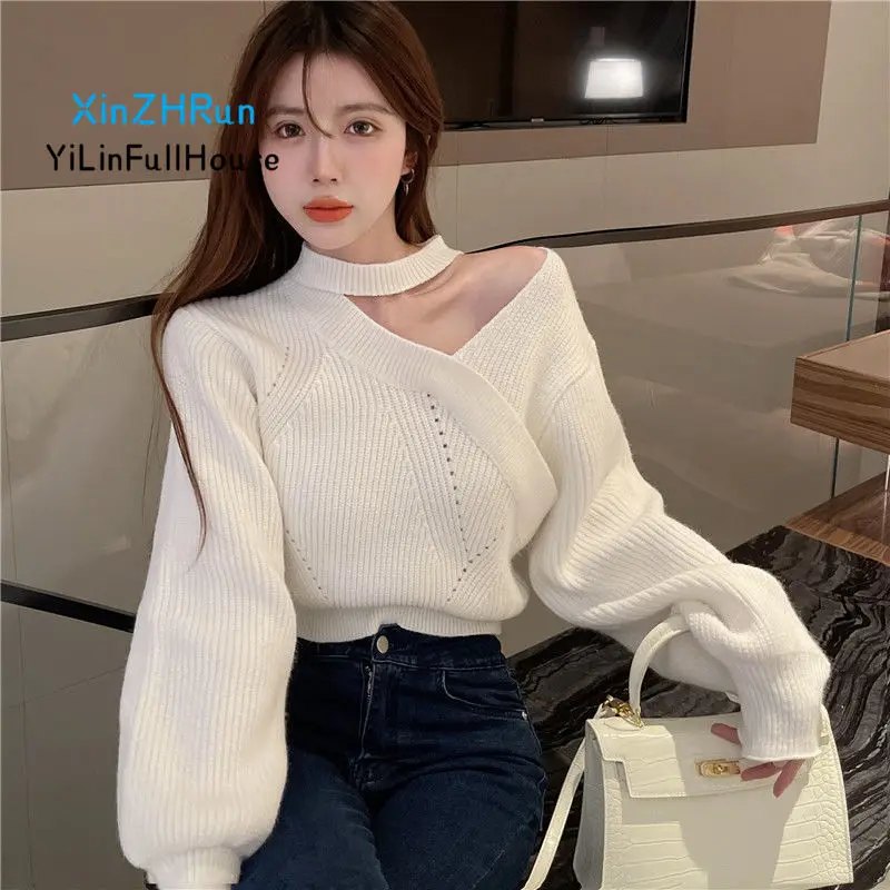 

Autumn Winter New V-neck Cross Lantern Sleeves Age Reducing Niche Western-style Knitted Sweater Sexy Hanging Neck Base Shirt Top