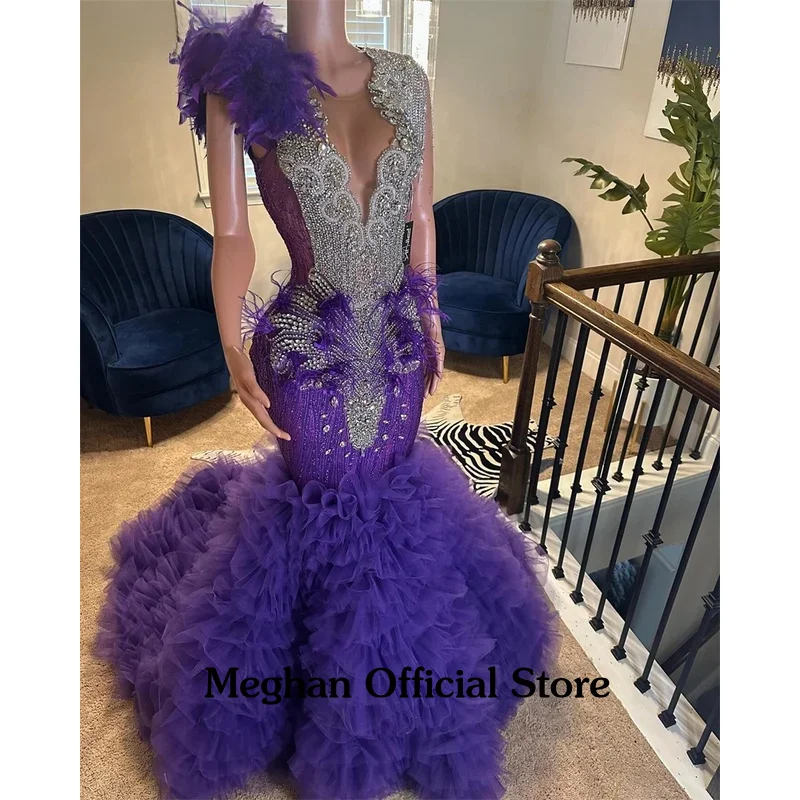 Glitzerndes lila Meerjungfrau-Abschlussballkleid 2025, für schwarze Mädchen, Kristallquasten, Edelsteine, Perlen, luxuriöses Geburtstagsfeier-Abendkleid, individuell gestaltet