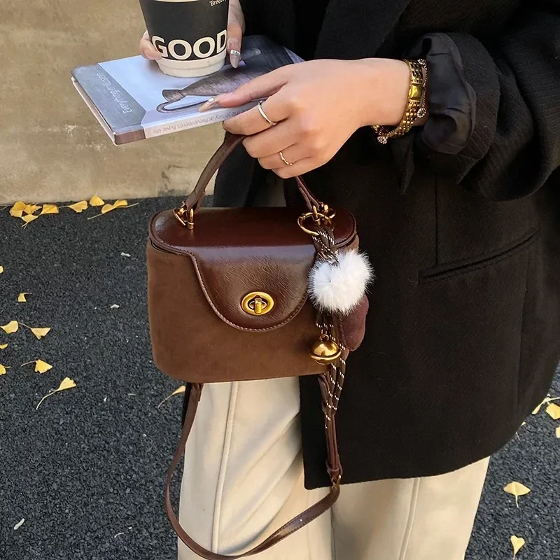 

Elegant Ladies Shoulder Bag In Genuine Leather By Famous Designer - Luxury Brand Classic Messenger Bag For Women