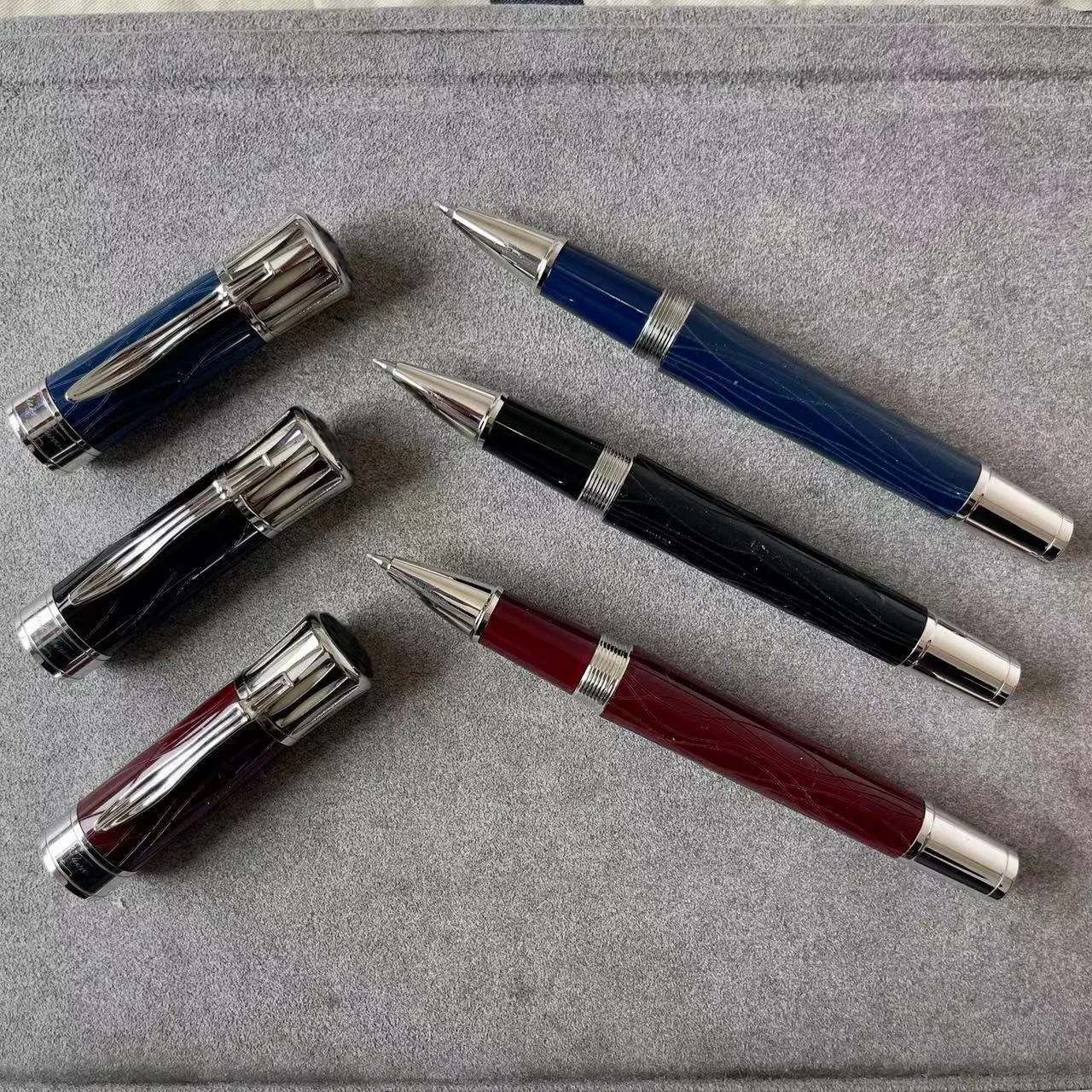 

Wakaka Great Writer Mark Twain Ballpoint pen Roller Ball Ink Pen