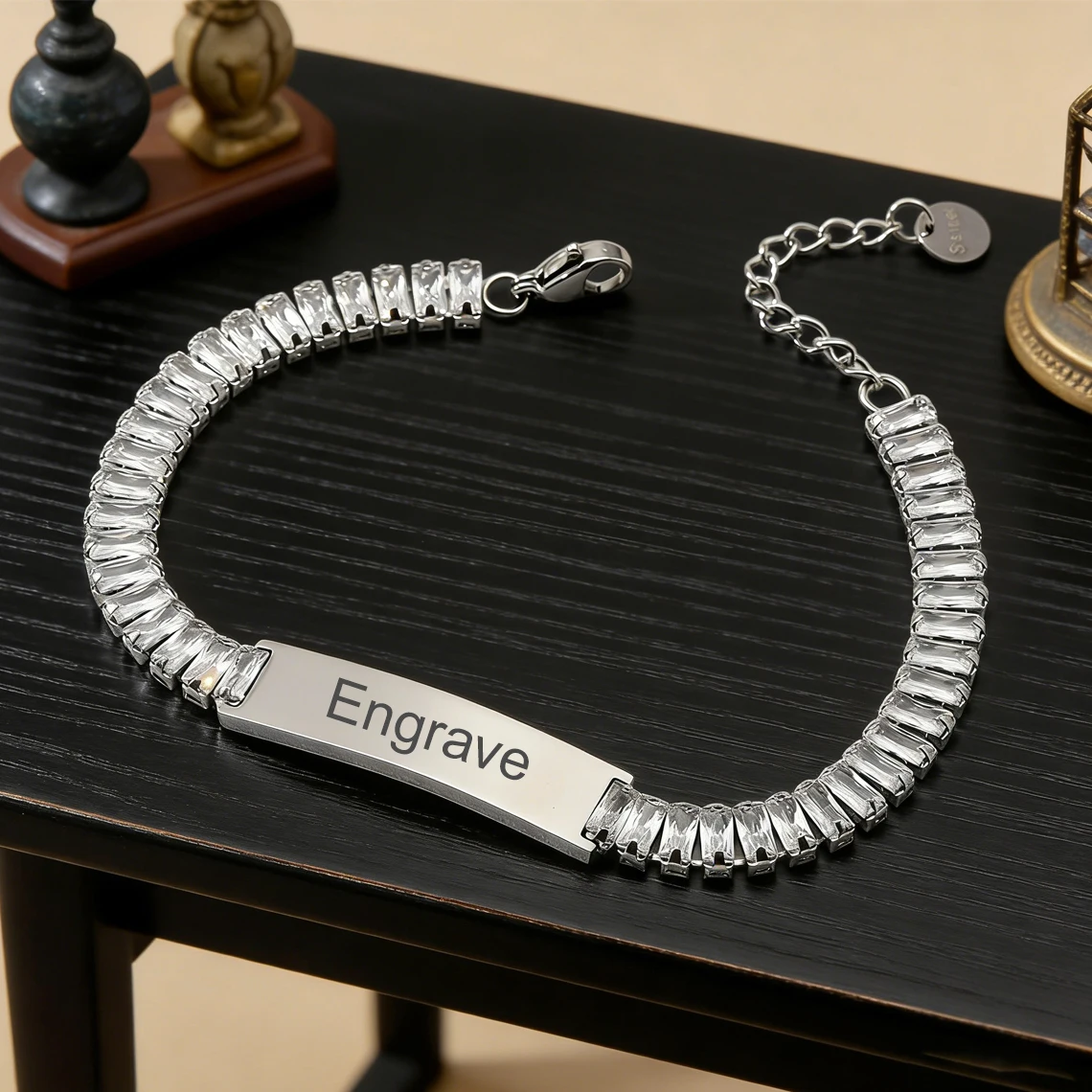 

Браслет с цепочкой из блестящих цирконов с индивидуальной гравировкой для женщин, из нержавеющей стали, с персонализированным именем, роскошный браслет с камнями, подарок