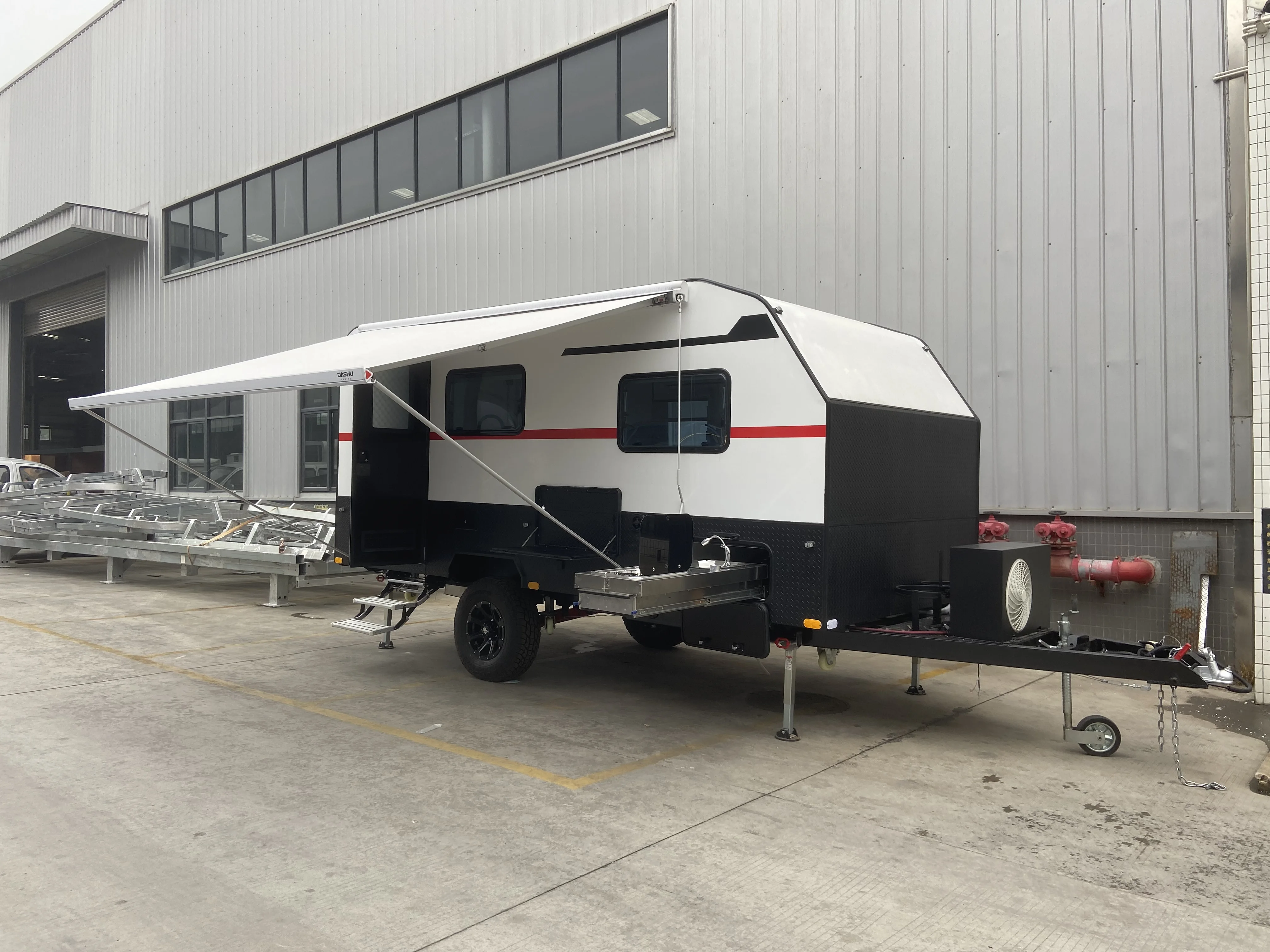 2025 Самая горячая распродажа, алюминиевый крошечный дом, мини-караван, каплевидный туристический кемпер, прицеп для 4 человек