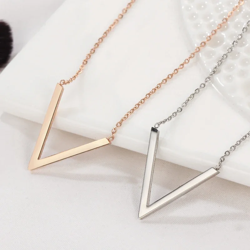 V Necklace for Women Stainless Steel simple Couple Letter Pendants Chains on The Neck FASHION Jewelry gifts for woman