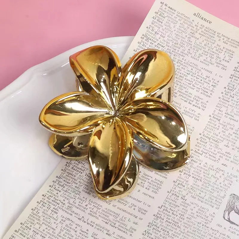 Simple gold and silver flower hair clip for women Retro glossy Acrylic hair claw Fashion Girls Hair Accessories