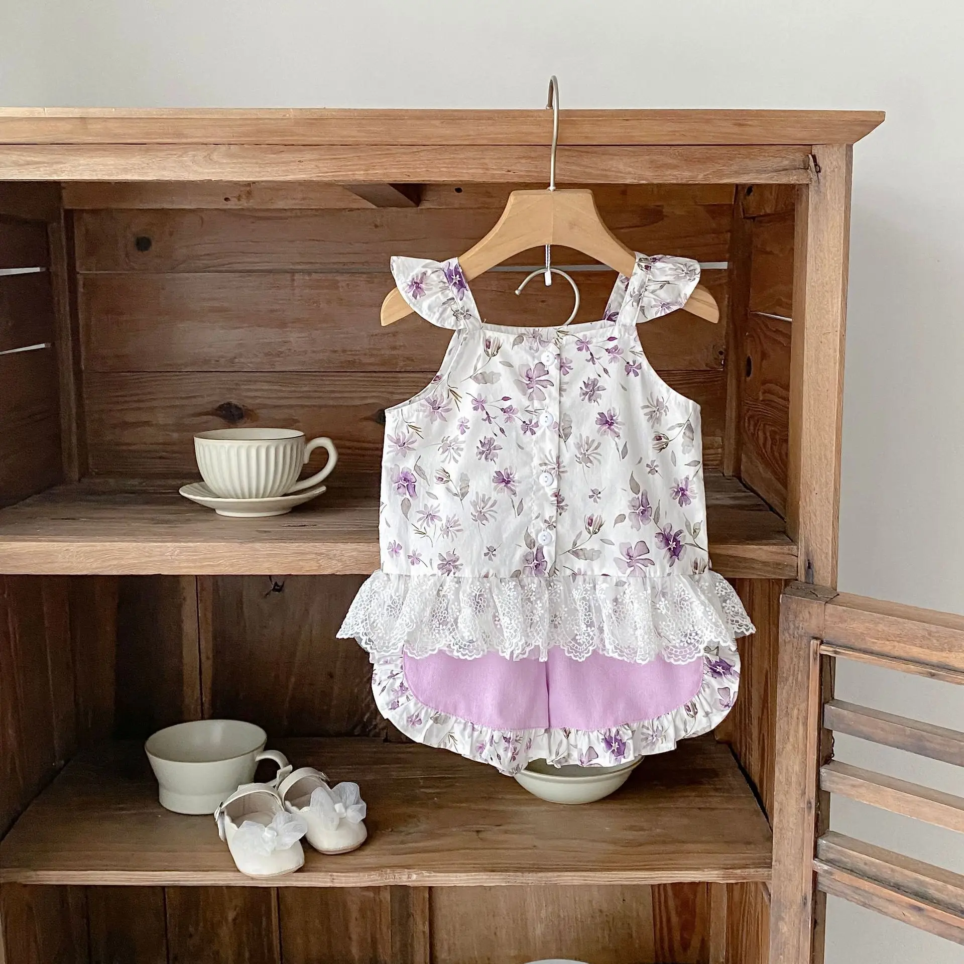 

2025 Summer New Fashionable Baby Girl Set Lace Floral Strap+Shorts Two Piece Vacation Clothes