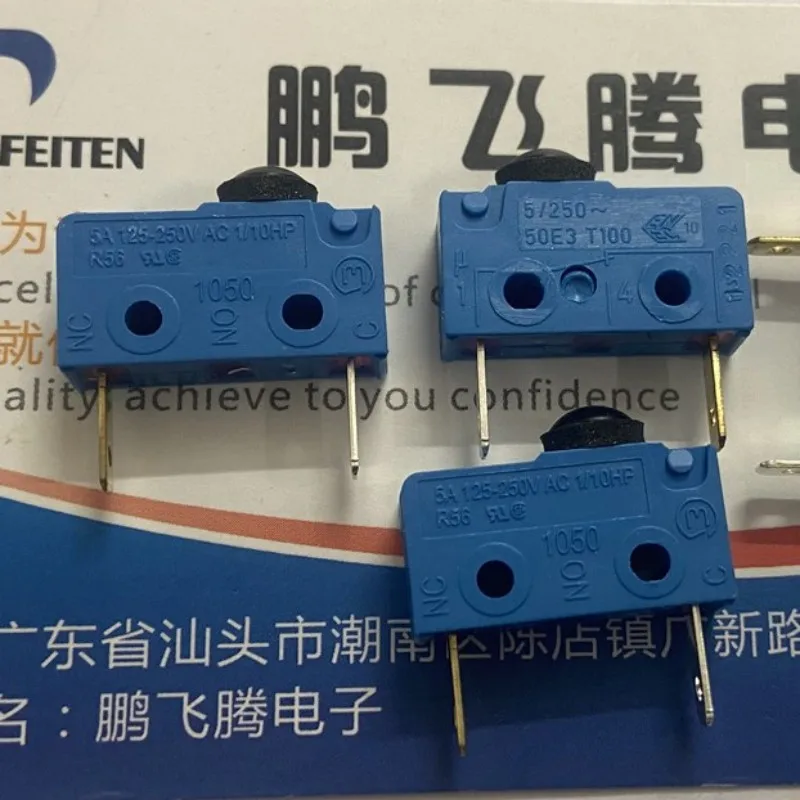 1PCS  1050.1842 Germany original 1050 medium-sized microswitch long 2-pin travel limit switch normally closed 5A 250VAC