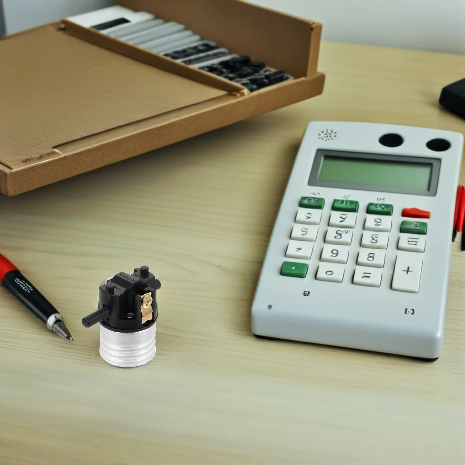 

6Pcs E26 Push Switch Light Socket Replacement Lamp Holder with on Easy Install for Home Office Lighting Fixture