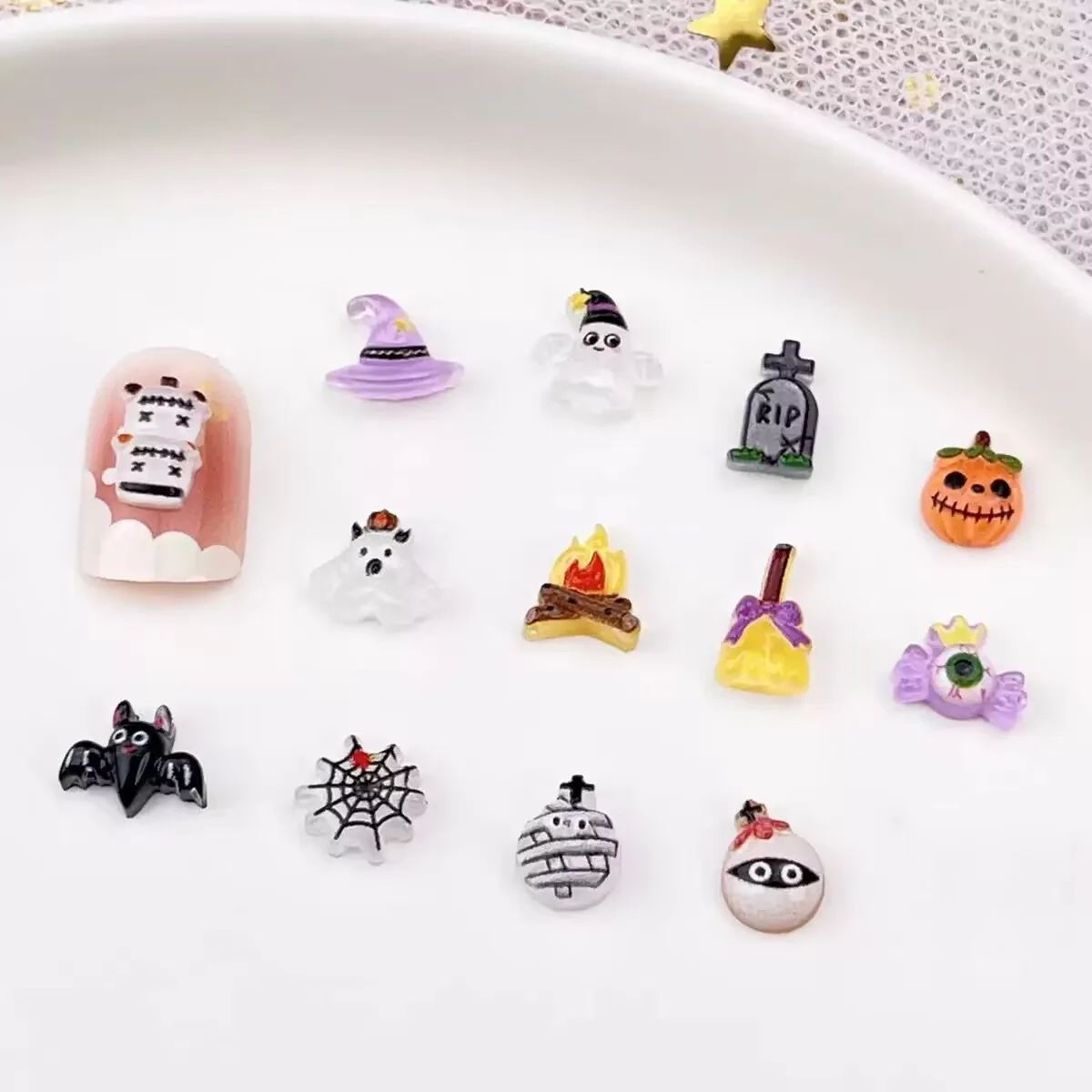 ชุดตกแต่งเล็บฮาโลวีน 20 ชิ้น ชาร์มทำเล็บ DIY สุดสร้างสรรค์ น่ารัก ทำมือ ลายมอนสเตอร์ สำหรับตกแต่งเล็บ