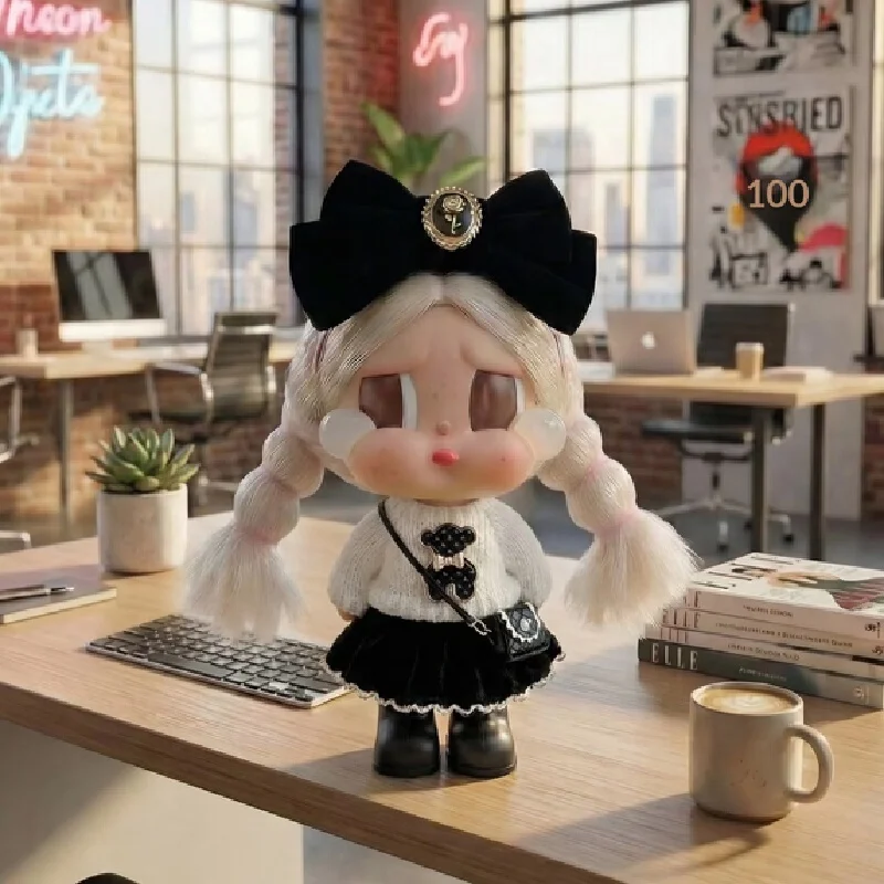 

Одежда для кукол серии "Плачущий малыш" - виниловые плюшевые куклы, юбки, свитера с бантом и накидки-свитера. Только одежда, без кукол.