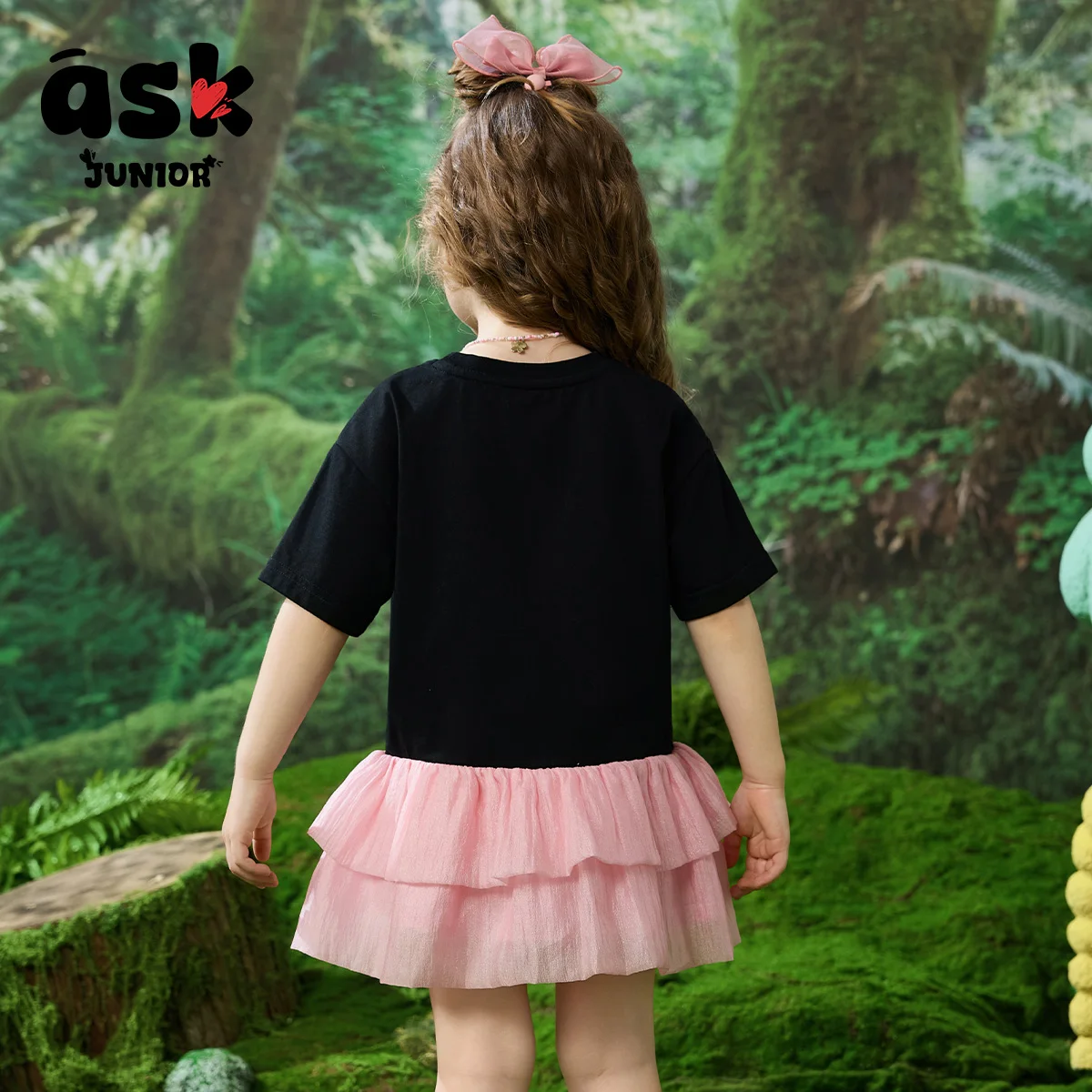 طقم فستان لطيف مكون من قطعتين للفتيات الصغيرات برقبة دائرية وطبعة فيونكة #3