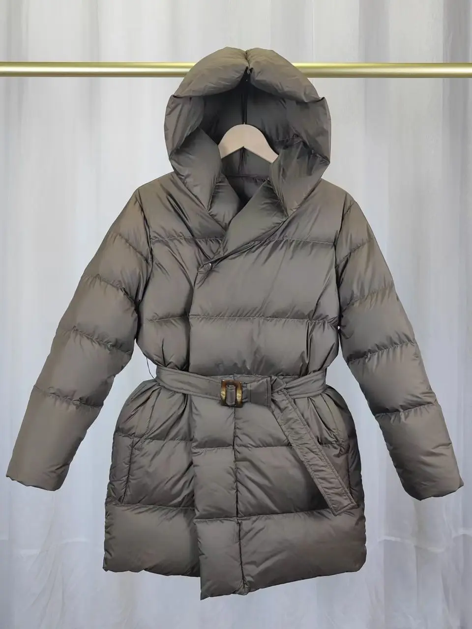 Gagarich luxo cintura cinched jaqueta feminina 2024 novo inverno meados de longo estilo grosso moda com capuz quente sólido parkas na moda