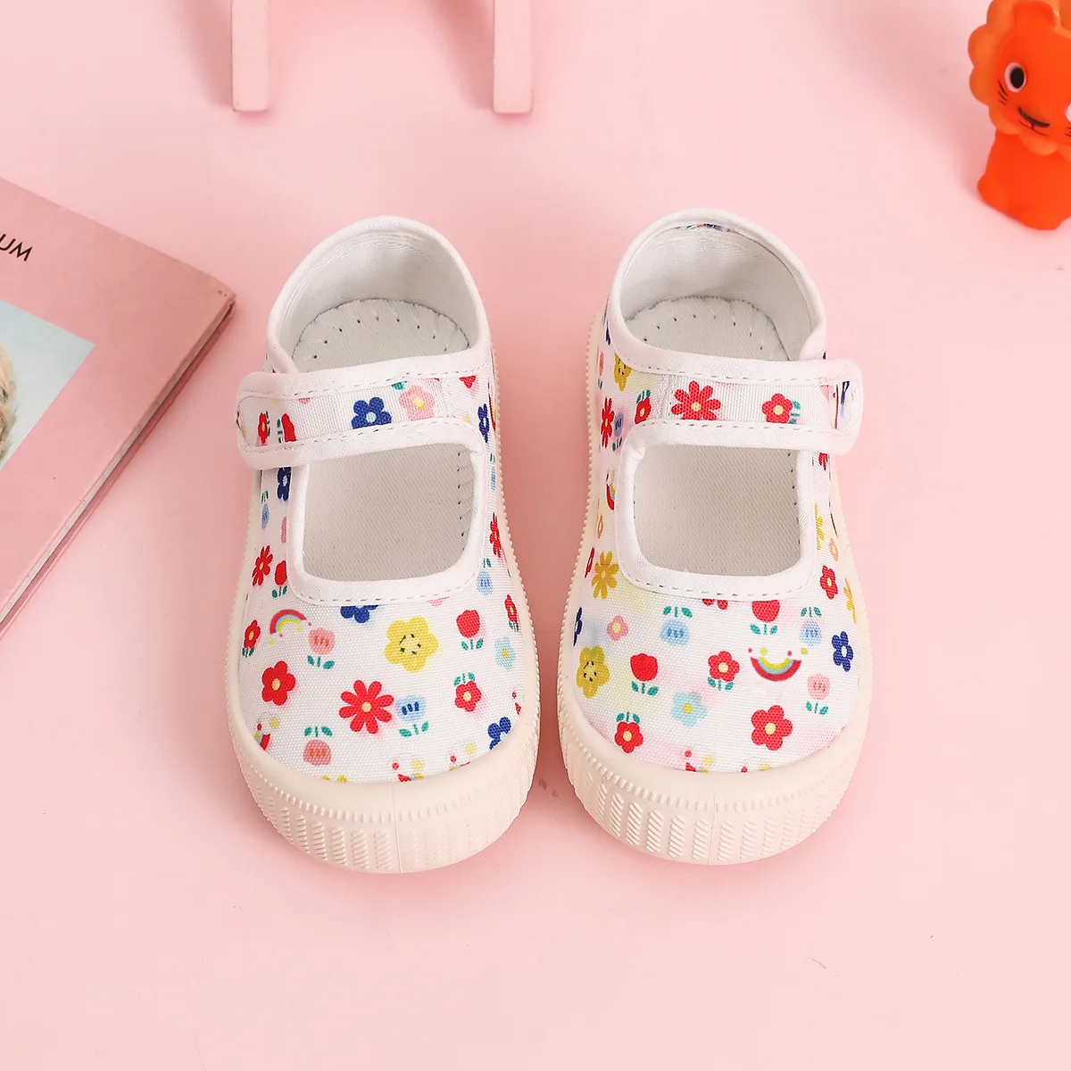Modische, bequeme Freizeitsportschuhe für Mädchen, ideal für Frühling und Sommer, mit weicher Sohle, geeignet für den Innen- und Außenbereich, für Kindergartenkinder und für Campingausflüge. – Detail 3