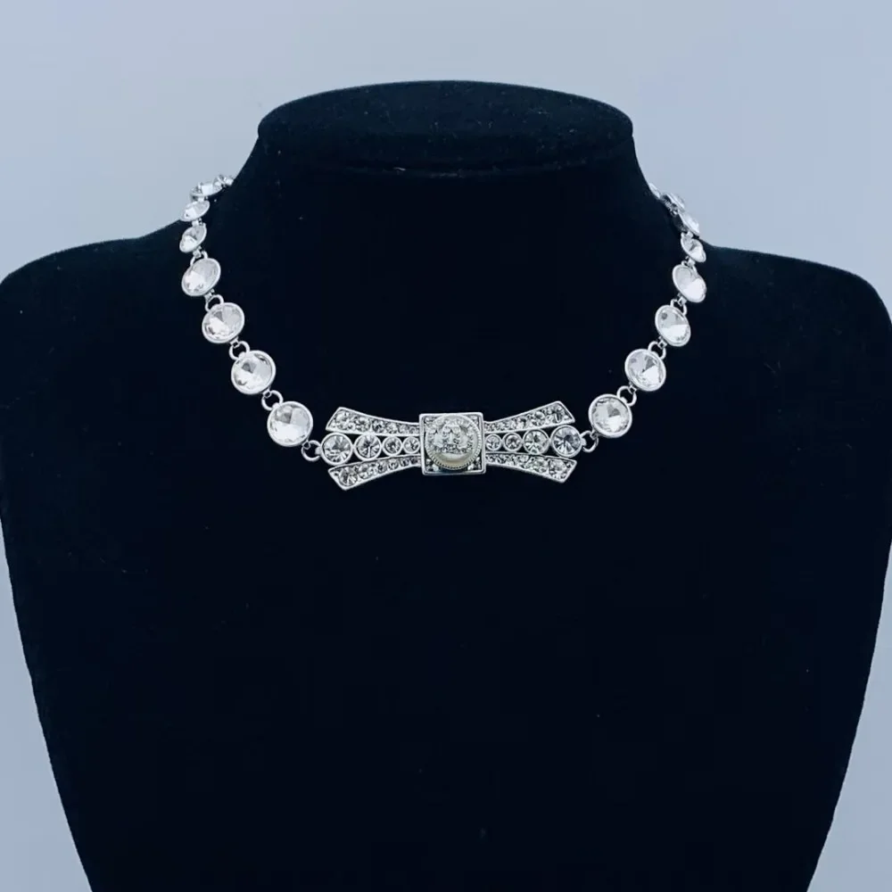 Kalung Huruf C Ganda Terlaris 2025 Kalung Retro Mewah Fashion Wanita