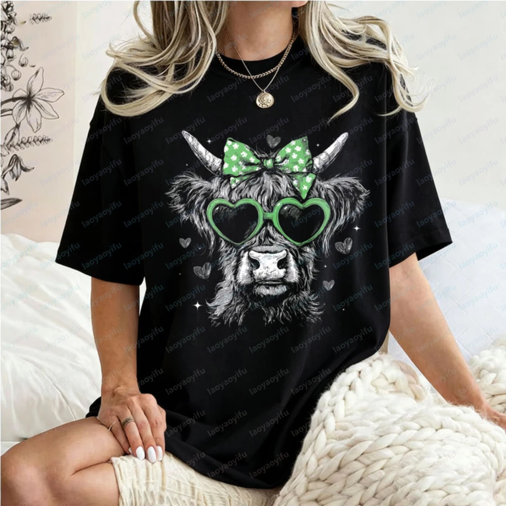 

Футболка с коротким рукавом и принтом коровы в очках с сердечками и галстуком-бабочкой, на День Святого Патрика, с милым животным принтом, женская и мужская хлопковая футболка