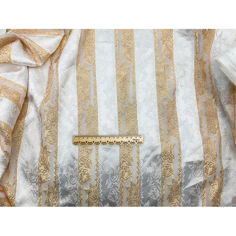 Striped Weaving Gold Organza Yarn-dyed Fabric Woven Yarn Dark Pattern Flowers Hanfu Cheongsam Spring Women Clothing Fabrics