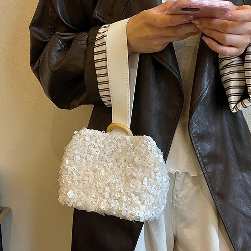 Pailletten-Handgelenktasche, glitzernde Handtasche, Damen-Clutch, einzigartige elegante Abendtasche für Partys, Hochzeiten, Bankette, Abendessen – Detail 8