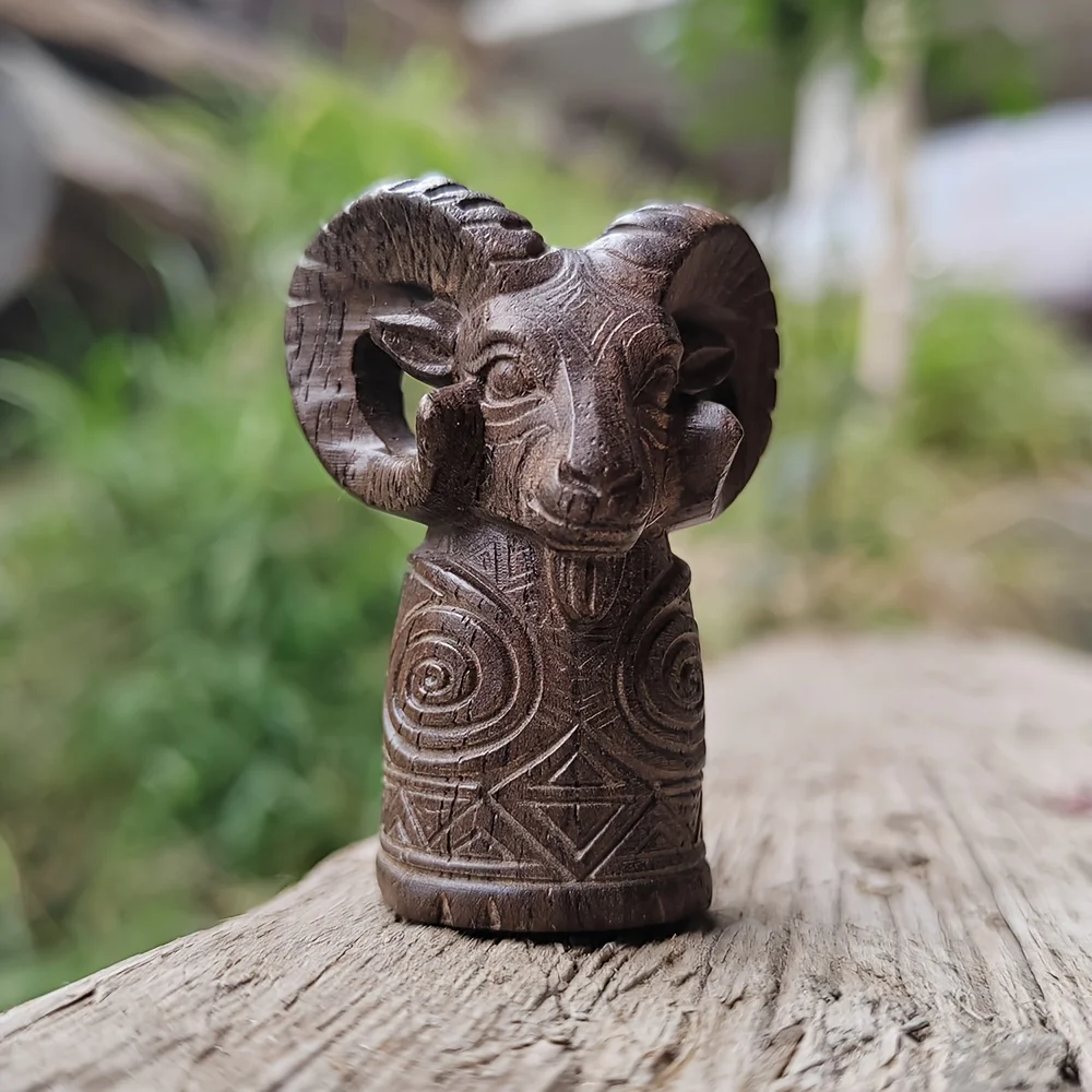 1.8 Inch Hand-Carved Wooden Sheep Totem Ornament, Tribal Style, Artistic Style, Suitable for Holiday Decorations, Housewarming Gifts, Desktop Decorations, Living Room, Birthday Gifts, Study Room, Back-To-School Season Gifts