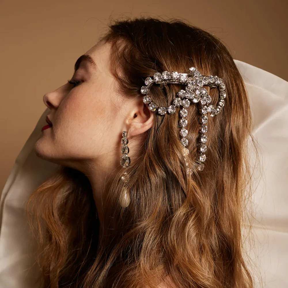 

Retro Women's Metal Rhinestone Hairpin Fashion Personality Elegant Hair accessories Y2K Kauri Bow Hairpin Halloween decoration
