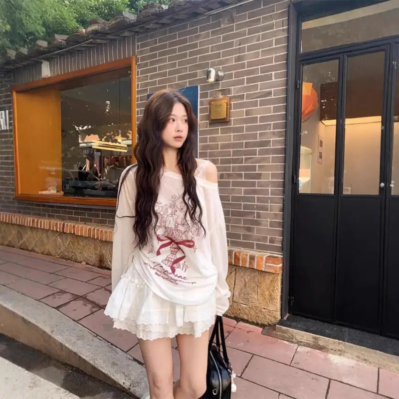 

Ленивый ветер Свободная футболка с длинными рукавами для девочек с открытыми плечами Сексуальная осенняя тонкая рубашка с защитой от солнца с принтом Студенческие новые топы оптом