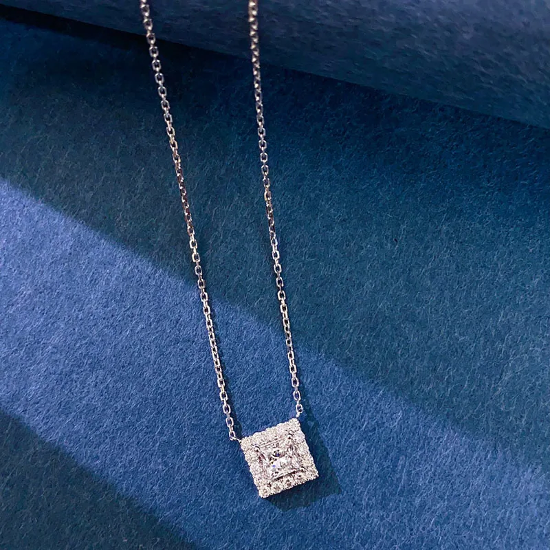 الأميرة قطع مختبر نمت الماس قلادة قلادة 0.5ct الحجر الرئيسي DEF VS-VVS بلاتنوم 950 قلادة الزفاف للنساء لا IGI