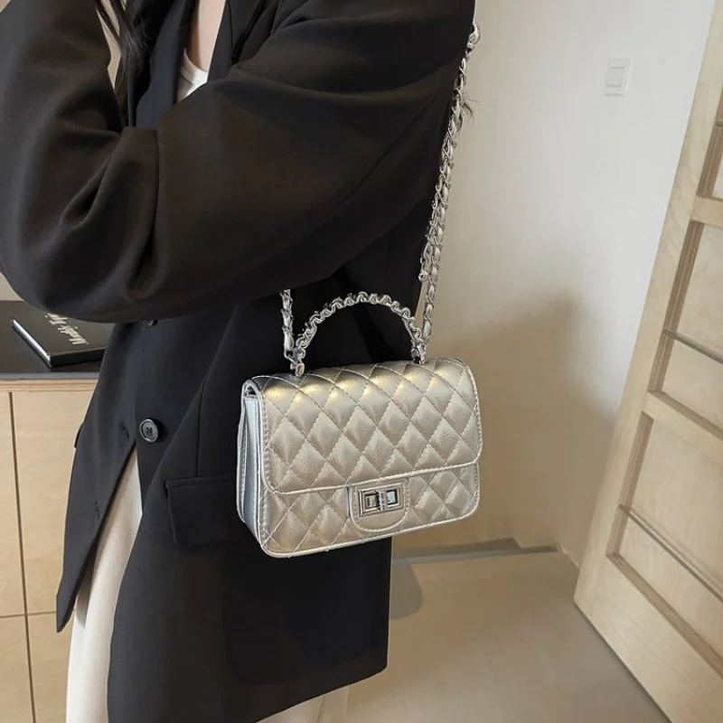 

Fashionable Messenger Bag With Trendy Logo For Casual Women Featuring Simple Vintage Solid Color