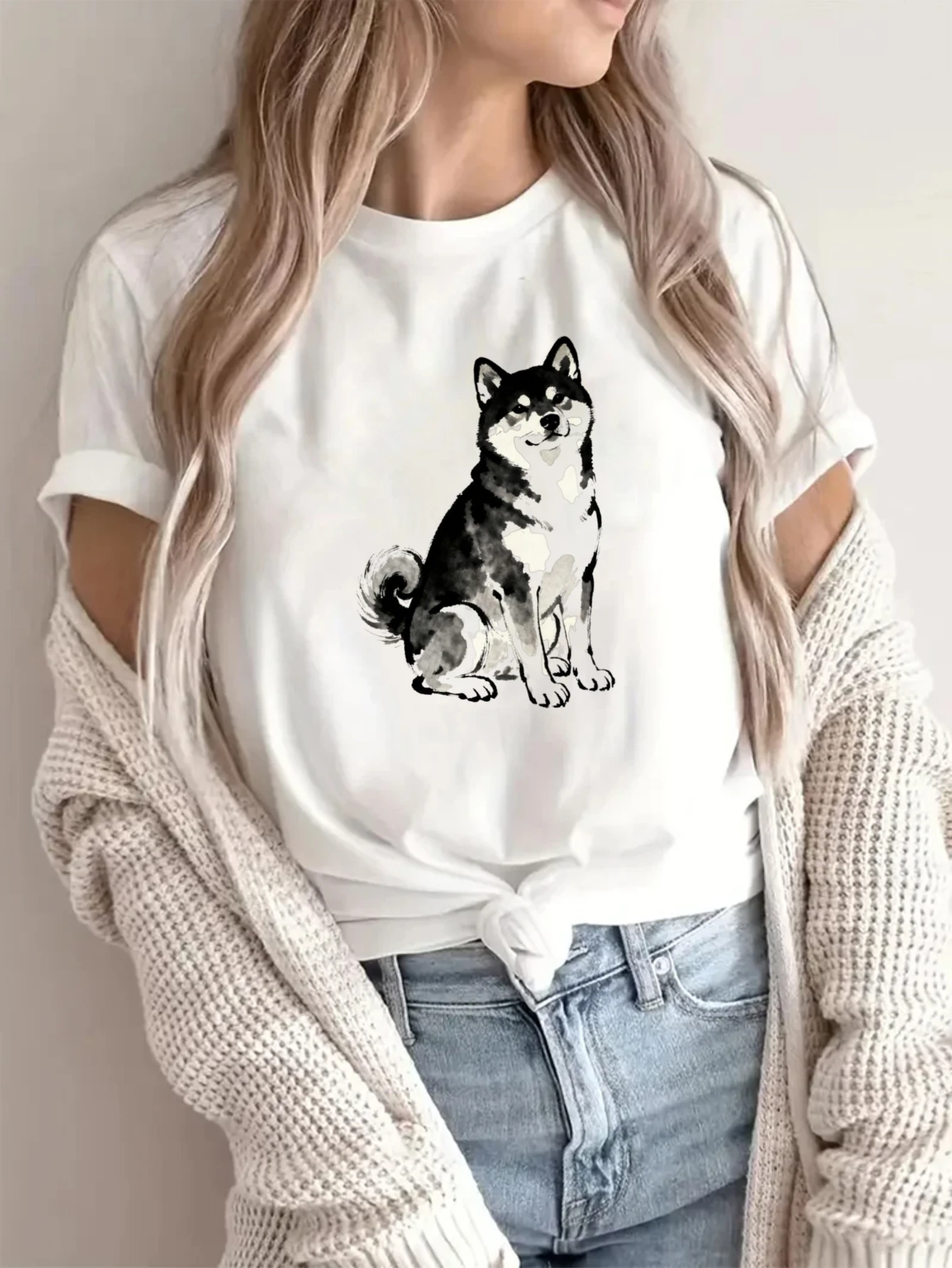 

Women's Short Sleeved T-shirt with Personalized Ink Wash Dog Print Round Neck Loose Couple's Summer Top Women's Clothing