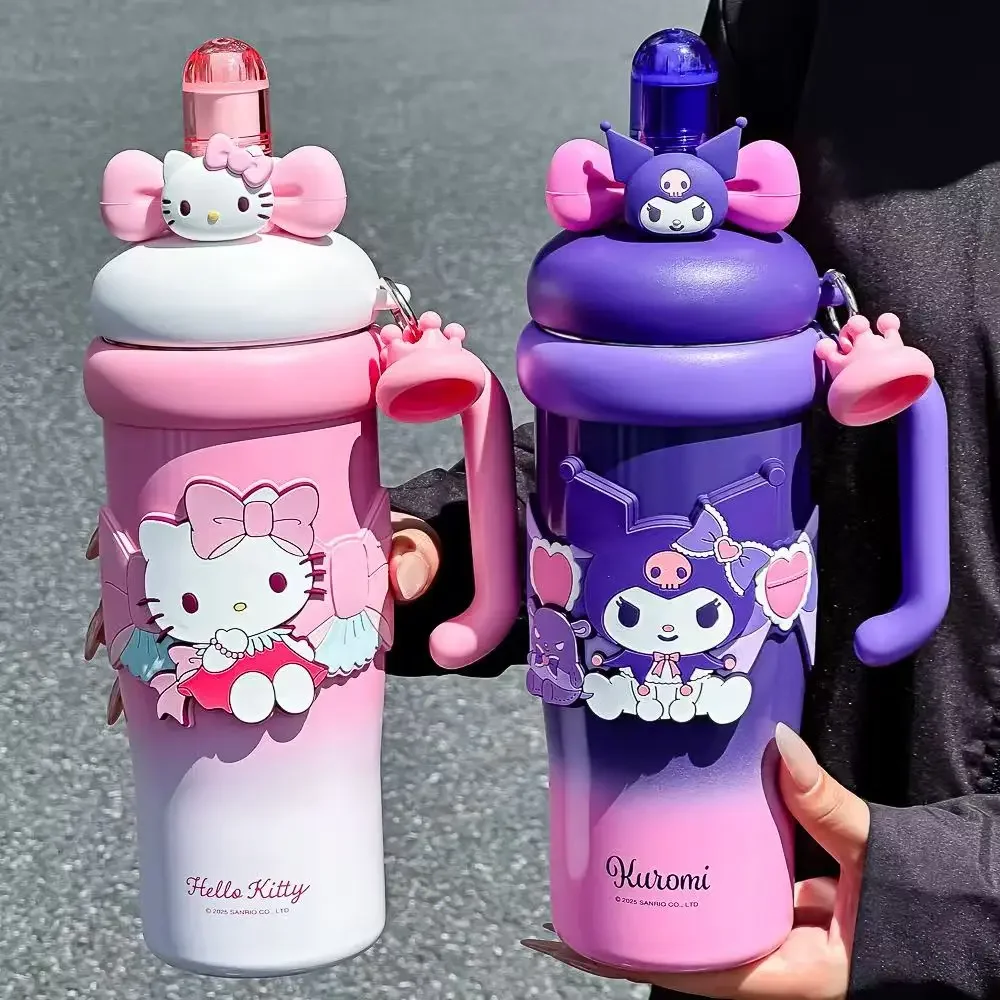 

Новинка! Хит продаж! Кавайная мультяшная кружка Sanrio Hello Kitty Kuromi My Melody для холодных напитков с трубочкой. Большая емкость. Для улицы и кампуса.