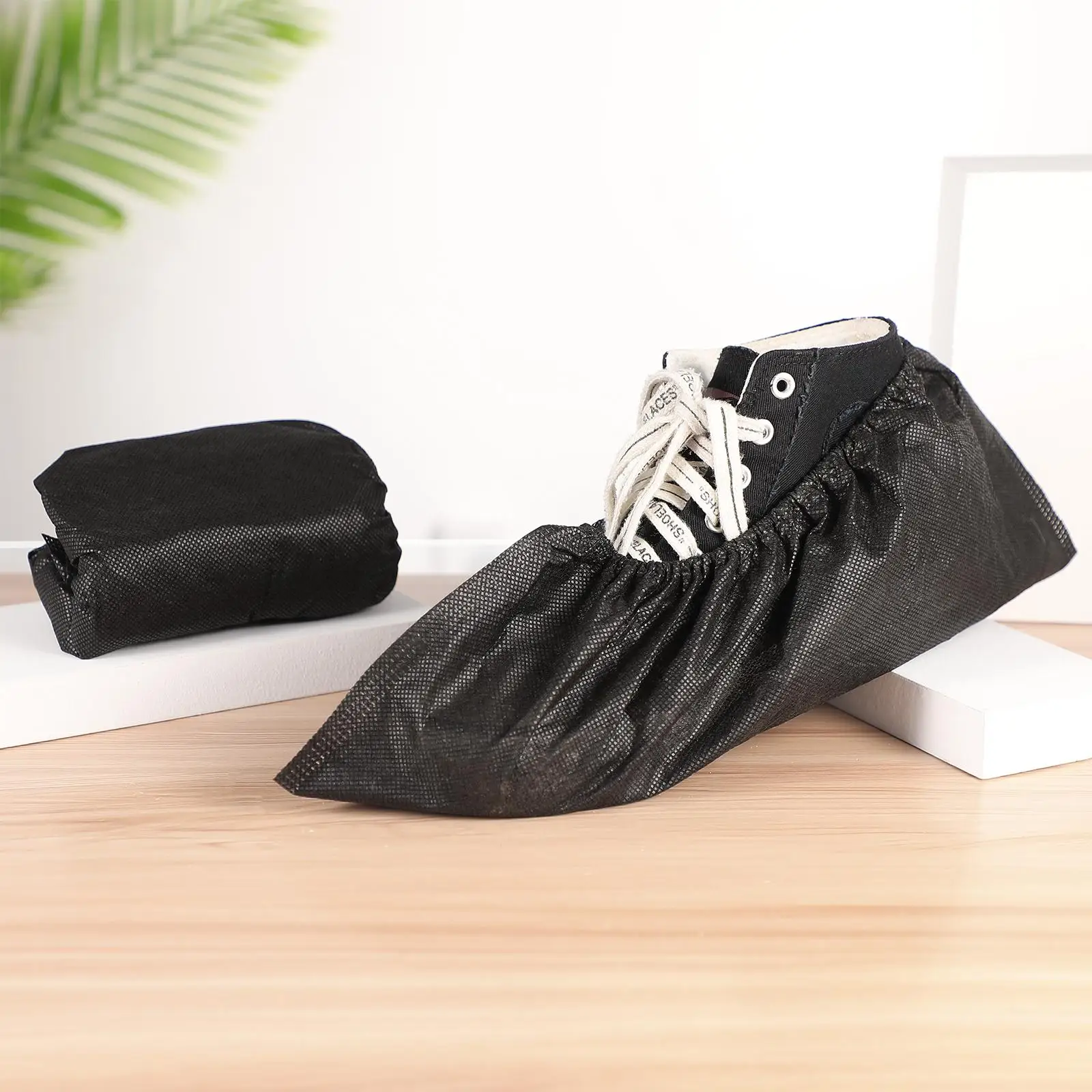 Non-slip Disposable Shoe Covers Thick Non-woven Foot Cover Waterproof Tear Resistance Elastic Band Various Occasions Clean Room