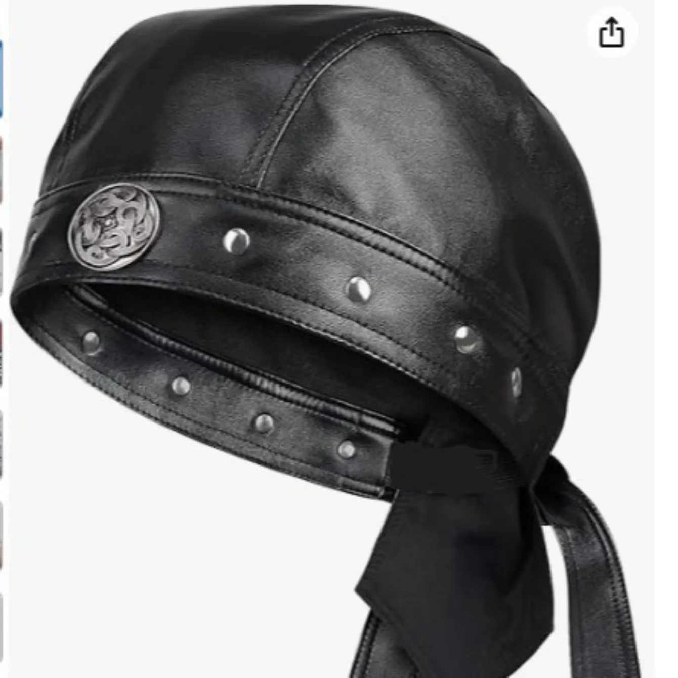 หมวกโจรสลัดคอสเพลย์สำหรับงานปาร์ตี้  ตกแต่งด้วยหมุดรูปหัวกะโหลก สายรัดแบบพิเศษ ดีไซน์โดดเด่นไม่เหมือนใคร