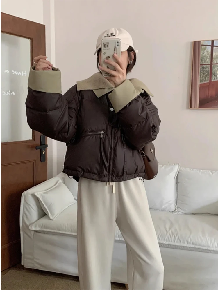 

Зимняя утепленная вязаная куртка-пуховик 2025 года для женщин, с цветными вставками, воротником, в корейском стиле, для повседневной носки