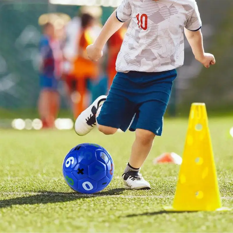 Bola Sepak Bola kreatif dengan angka angka, hadiah mainan luar ruangan sepak bola PVC permainan latihan kampus sepak bola siswa