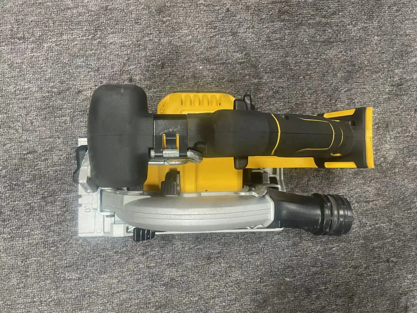 Циркулярная Пила DEWALT DCS512N 12 В, используется 140 мм (только корпус)