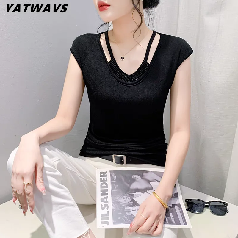 

2024 Summer European Clothes T-shirts Women Chic Handmade Beading Tees Female New Sexy V-Neck Sleeveless Folds Slim Tops Blusas