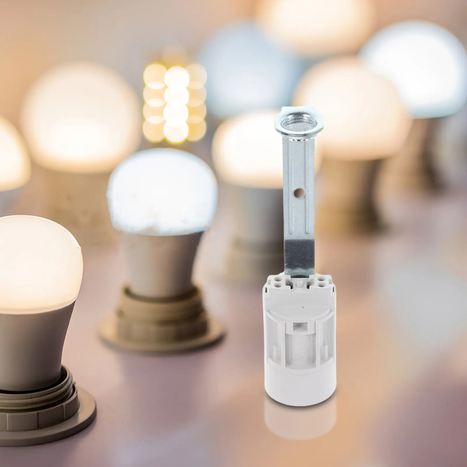 

10Pcs E14 Candelabra Lamp Base Small Edison Screw Socket Lamp Holder Light Socket Replacement for Ceiling Table Wall Fixtures