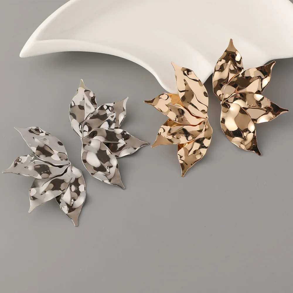 Fashion Extremely Colorful Simple Maple Leaf Women's High Sense Daily Versatile Commuter Earrings Spot