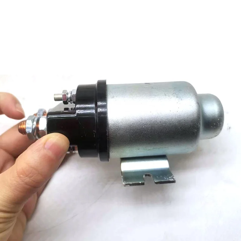 

EC210B EC290B EC360B EC460B Детали экскаватора Реле стартера 20367490 VOE20367490