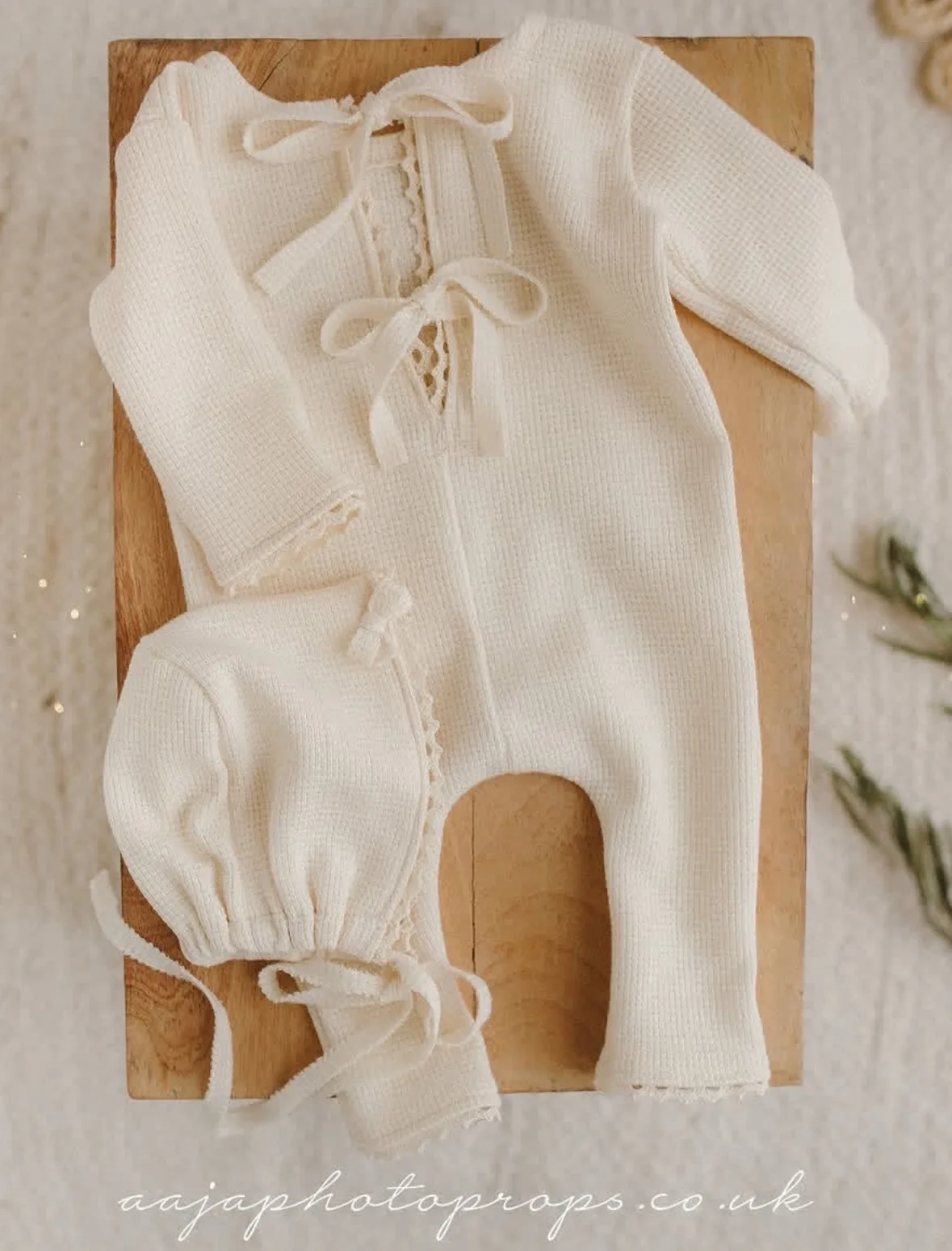 Handmade Ribbed Knit Newborn Photo Props Ivory Lace Romper Shorts Set Boho Baby Costume
