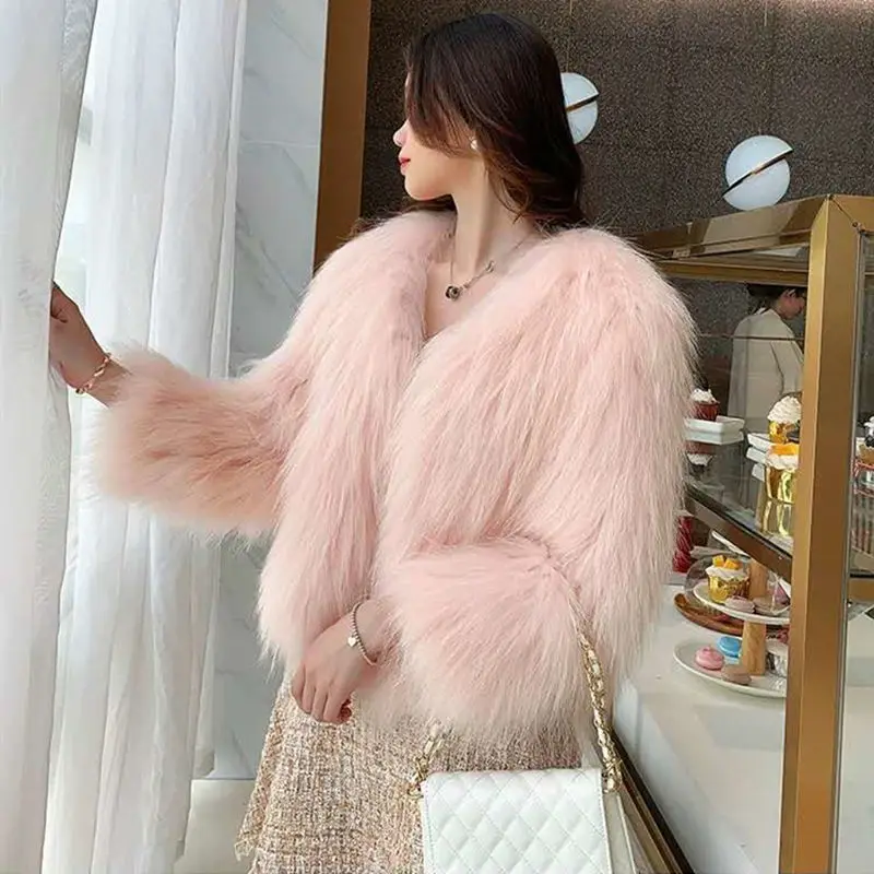 Fur Coats Autumn Fashion Faux Fox Fur Jackets Women Fashion Warm Feather Coats Loose Short Outercoat Lady Party Elegant Outfits