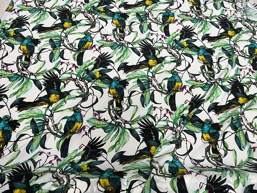 โจคู่ผ้ายืดหยุ่นคุณภาพสูงผ้าชุดนอนสตรีเซ็กซี่แท้03สีขาวพื้นหลังสีเขียวนกพ่นสีสเปรย์