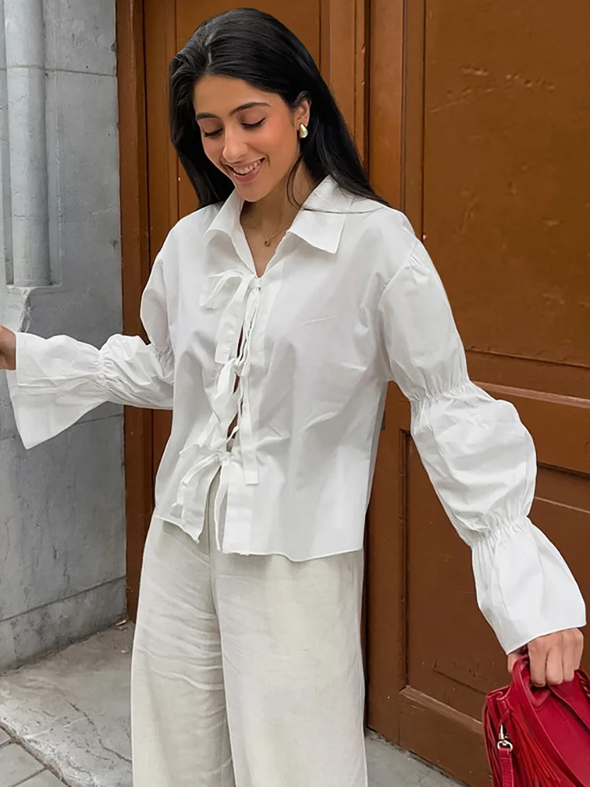 Blusa com decote em v oca para mulheres, tops xadrez doce, pregas com laço, blusa de botão com renda, manga folhada, sólida, verão