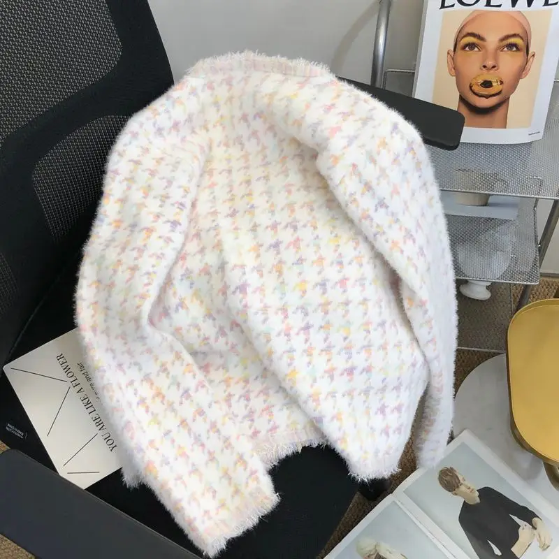 Damski kardigan z dzianiny na jesień 2025, sweter w wzór tysiąca ptaków, imitacja aksamitu norkowego, luźna kurtka z temperamentem.