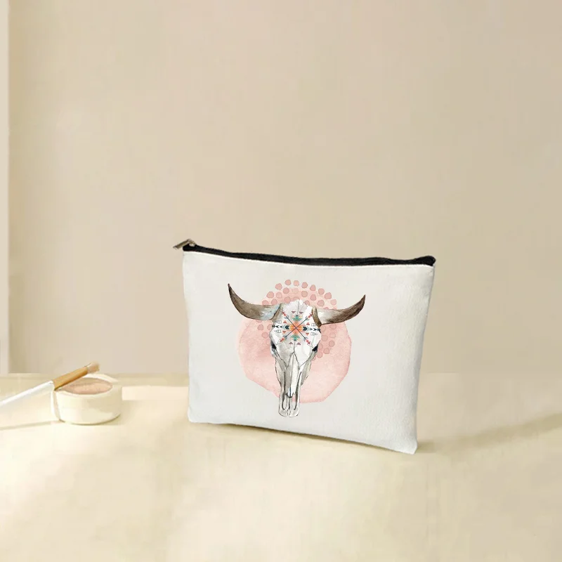 Wild and Free Steer Skull Floral Print Makeup Case Cow Skull and Crown Leaves Pattern Cosmetic Bag Wild Aesthetics Wallet Trend