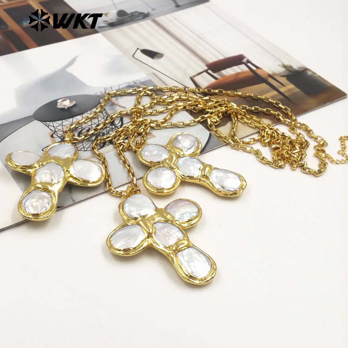 

Новейший дизайн WT-JN349: ожерелье из натурального пресноводного жемчуга в форме креста, 18 дюймов, с покрытием из настоящего золота 18 карат, для повседневного ношения девочками.