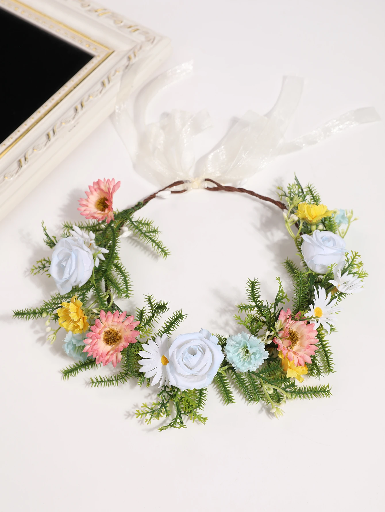 Diadema de Flores Artificiales Serena y Fresca - Diadema con Flores de Margarita y Rosa - Diadema para Novia, Dama de Honor, Viajes y Fotos