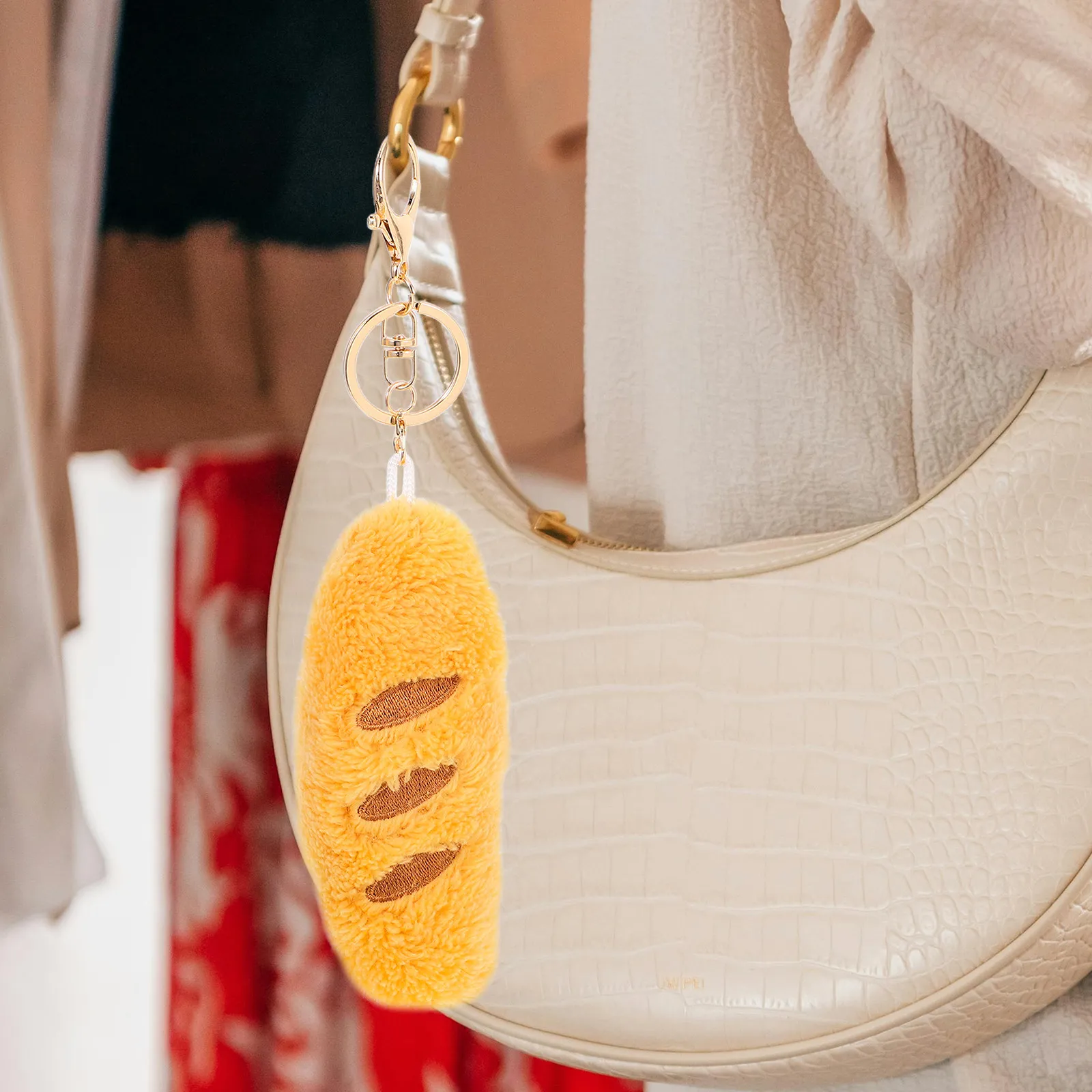 

Soft Bread Keychain Stuffed Artificial Food Pendant Cute Mini Keychains for Backpack Handbag Car Decoration Charm Accessory
