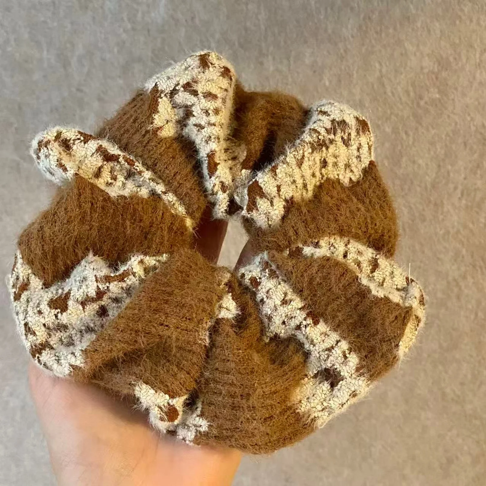 Chouchous tricotés en dentelle Vintage marron, accessoires pour cheveux pour femmes, tendance automne hiver, tissu doux, attaches pour cheveux mignonnes pour un usage quotidien