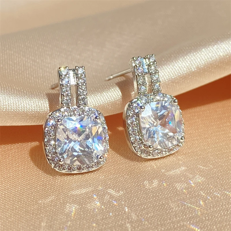 Fashion Silver Color CZ Stud Earrings for Women Bling Bling AAA White Cubic Zirconia Statement Earrings Hot Sale Jewelry Huitan