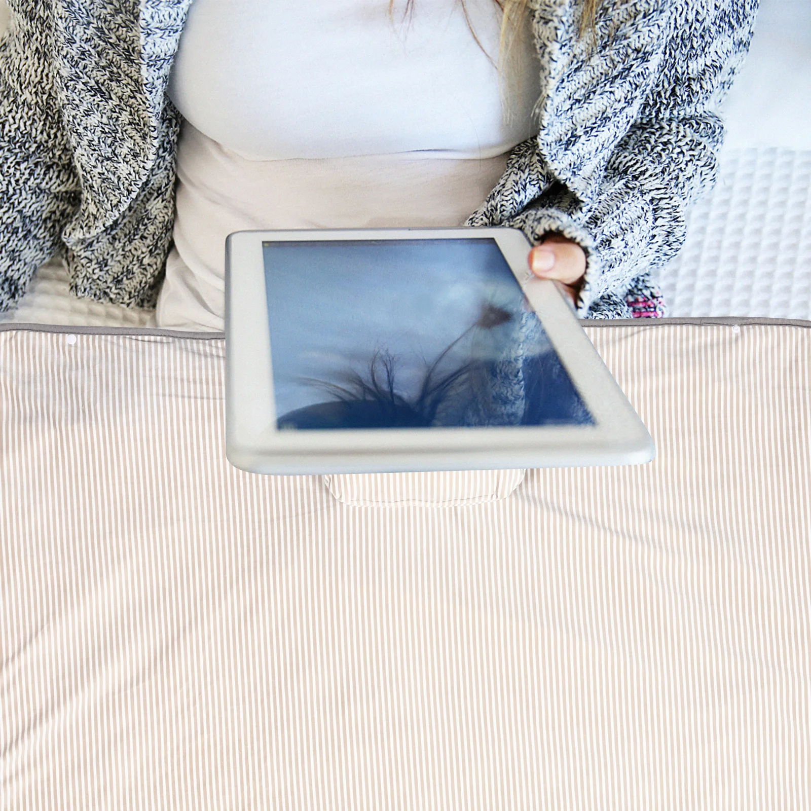 

Heated Blanket for Bedroom Rv Camping Air Condition Spaces Comfortable Lightweight Warming Throw for Cold Weather Use