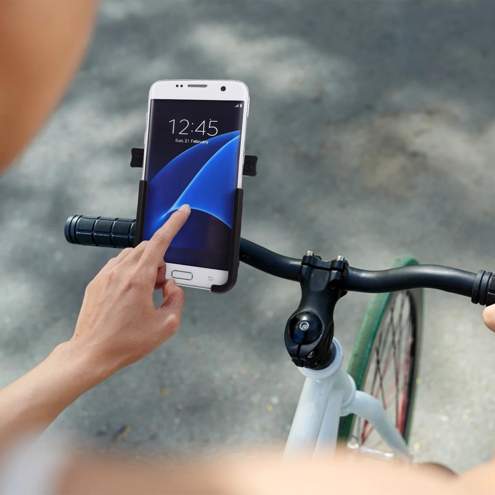 

Handlebar Phone Holder for Bike Mount Smartphone Motorcycle Mounts All Aluminum Alloy Road Universal